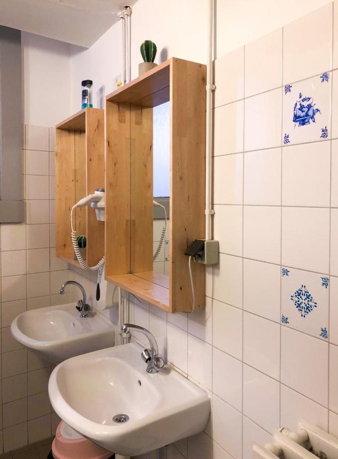 Hostel Room Rotterdam Auberge de jeunesse